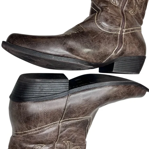 Cloudwalker by Avenue Abby Pointed Toe Side Zipperr Cowgirl Boots - Picture 9 of 15